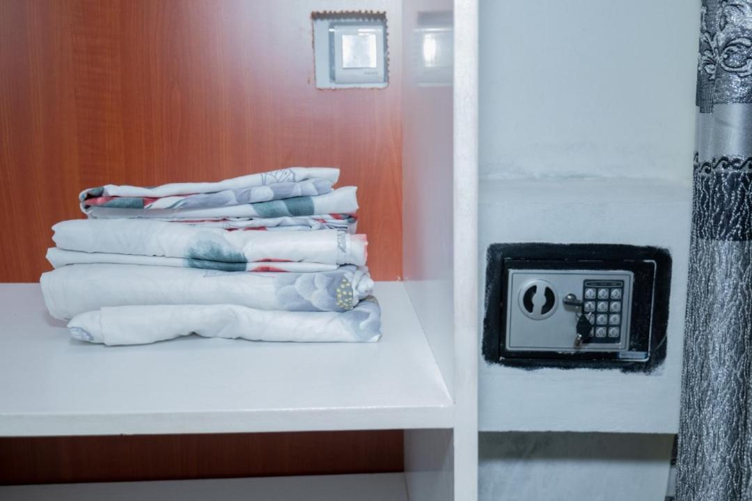 The City Block Apartment Bujumbura Buitenkant foto