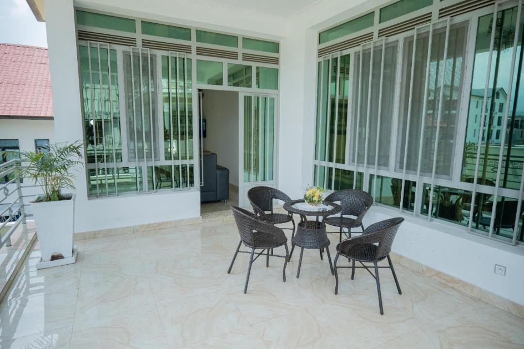 The City Block Apartment Bujumbura Buitenkant foto